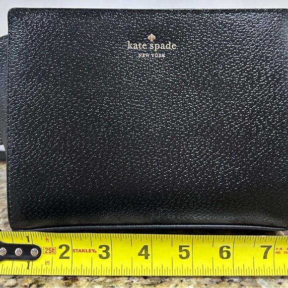 Kate Spade Purse - Picture 1 of 8